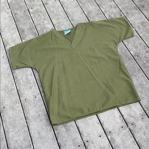 ❄️ Olive Green Scrub Top